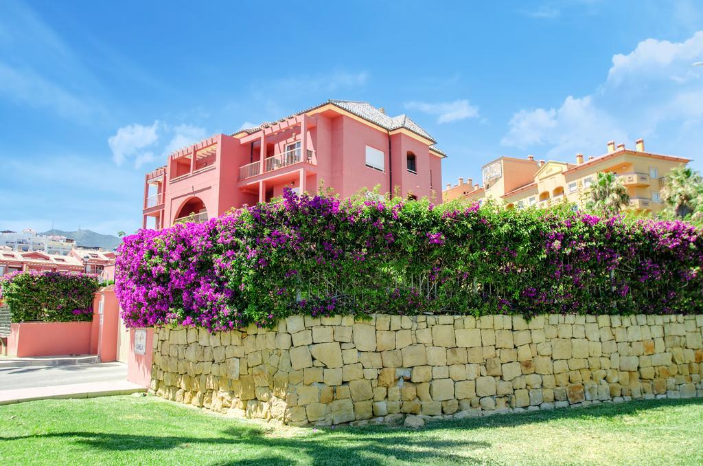 شقة Gorgeous 170 Sq.M. Penthouse With Sea View Terraces بينالماذينا المظهر الخارجي الصورة