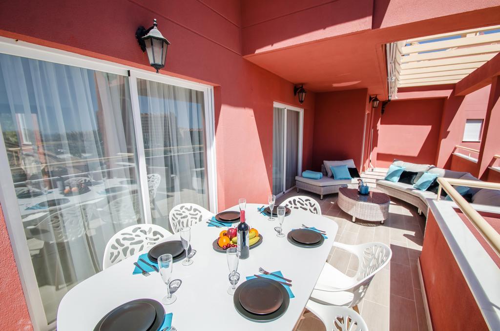 شقة Gorgeous 170 Sq.M. Penthouse With Sea View Terraces بينالماذينا المظهر الخارجي الصورة