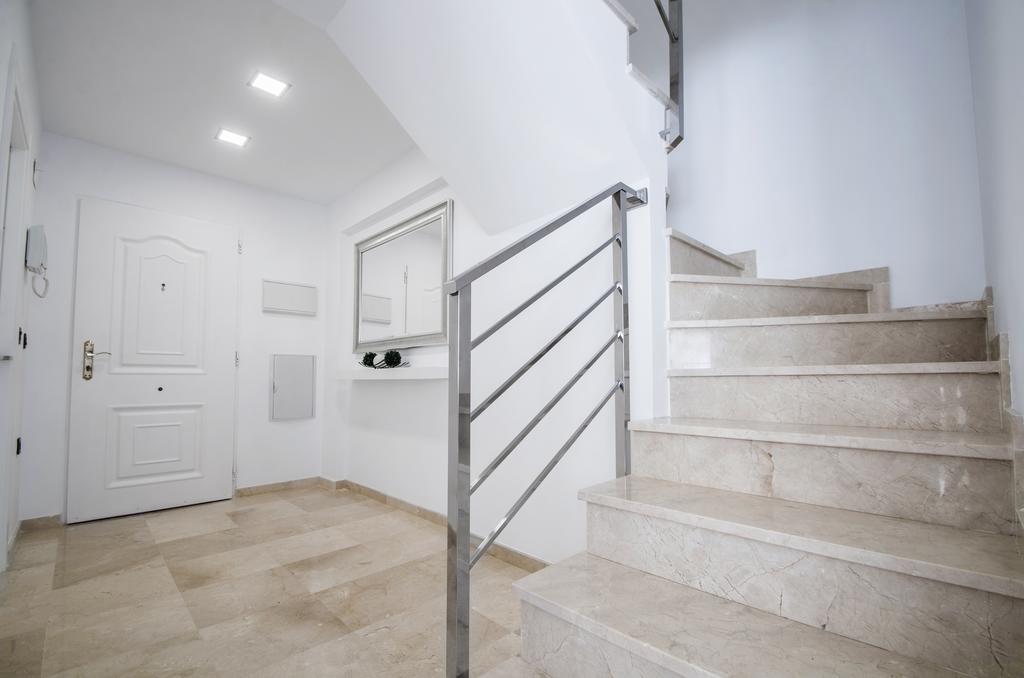شقة Gorgeous 170 Sq.M. Penthouse With Sea View Terraces بينالماذينا المظهر الخارجي الصورة
